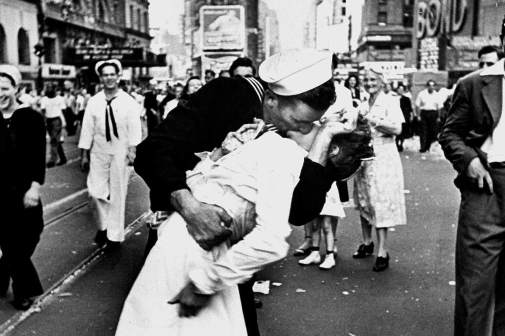 An American sailor George Mendonsa passionately kisses nurse Greta Zimmer Friedman in Times Square in 1945.